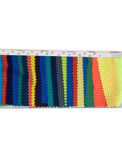 HK-KNSR  1-219 100％polyester Breathable Mesh 滌綸運動格仔布 110-115gsm 56/58'' 側面照